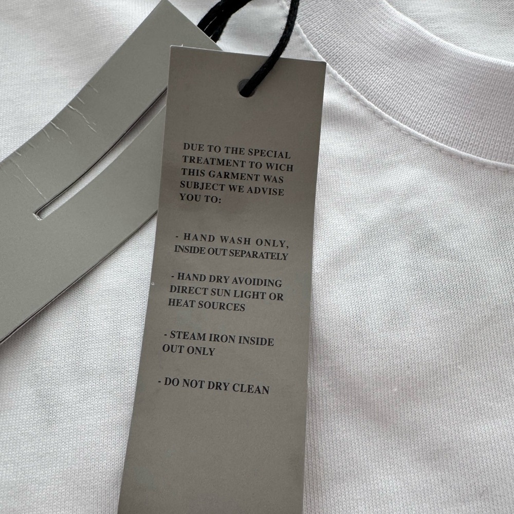 Dior White T-Shirt - Picture 8 of 8